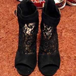 Chic Black Lace Peep Toe Booties